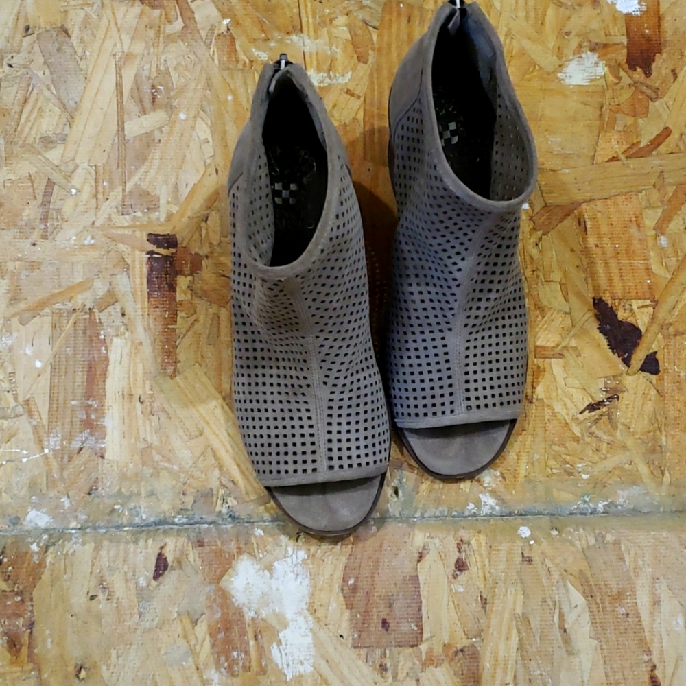 Vince Camuto back zip peep toe ankle bootie in taupe